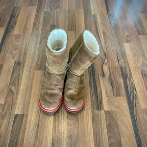 UGG classic short boot, size 14